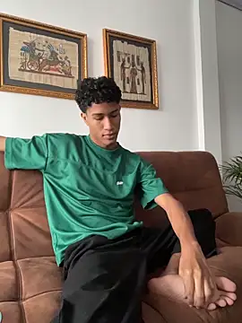 Snapshot of Masterikee chatting on November 2025 11:43:02 AM Masterikee online show from November 2025 11:43:02 AM