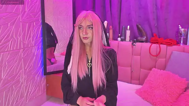 Snapshot of Angellike_doll chatting on September 2025 06:58:02 PM Angellike doll online show from September 2025 06:58:02 PM