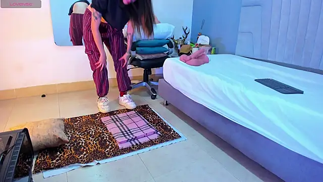 megan morgan01 online show from November 2025 02:48:01 AM