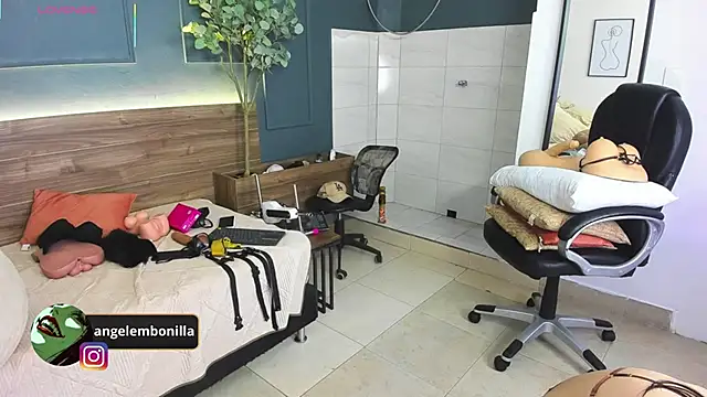 megan morgan01 online show from April 2026 12:01:02 PM