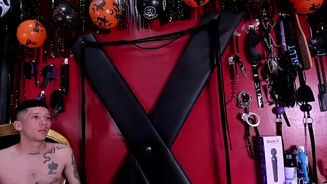 Snapshot of alexa_n_alex chatting on October 2025 09:13:02 PM alexa n alex online show from October 2025 09:13:02 PM