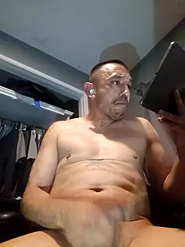 spunncumer online show from November 2025 04:46:01 AM