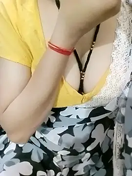 Snapshot of Bulbul_02 chatting on September 2025 05:03:01 AM Bulbul 02 online show from September 2025 05:03:01 AM
