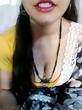 Snapshot of Bulbul_02 chatting on November 2025 05:40:02 AM Bulbul 02 online show from November 2025 05:40:02 AM