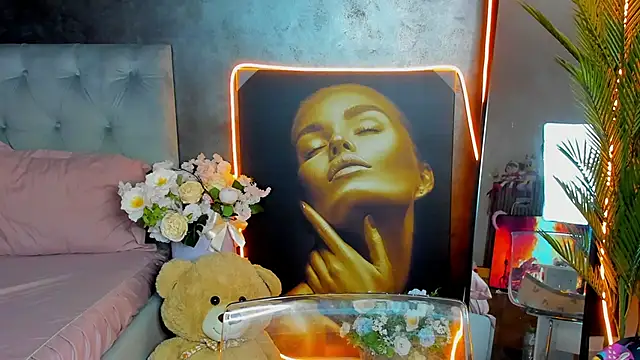 Snapshot of glossy_blondegirl chatting on September 2025 04:57:02 PM glossy blondegirl online show from September 2025 04:57:02 PM