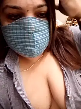 Naughty-Trisha online show from December 2025 09:00:01 AM