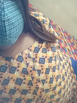 Snapshot of Naughty-Trisha chatting on November 2025 08:40:01 AM Naughty-Trisha online show from November 2025 08:40:01 AM