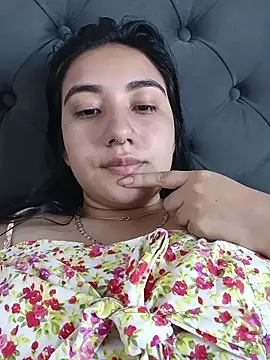 Hellen Alex online show from January 2026 01:04:04 PM