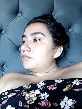 Hellen Alex online show from October 2025 03:53:01 PM