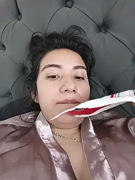 Hellen Alex online show from January 2026 01:25:02 PM