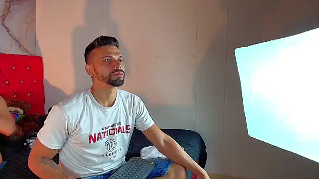 max ashley mds online show from December 2025 01:38:02 PM