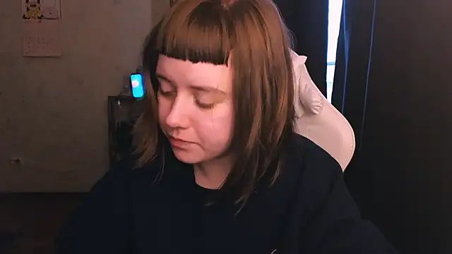 June shy0 online show from December 2024 11:43:02 AM