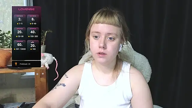 June shy0 online show from November 2025 06:51:01 AM