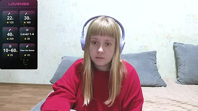 Snapshot of June_shy0 chatting on June 2026 07:51:01 AM June shy0 online show from June 2026 07:51:01 AM
