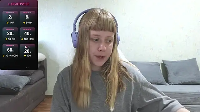 Snapshot of June_shy0 chatting on July 2026 07:09:01 AM June shy0 online show from July 2026 07:09:01 AM