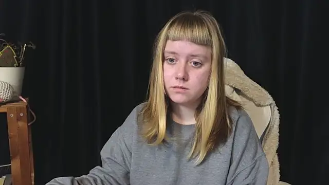 June shy0 online show from November 2025 07:42:01 AM