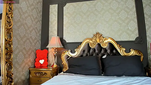 Snapshot of NahomiAcosta chatting on October 2025 11:28:01 PM NahomiAcosta online show from October 2025 11:28:01 PM