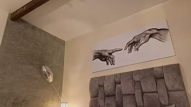 Emma gatess online show from March 2026 01:24:01 PM