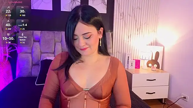 Emma gatess online show from November 2025 12:21:02 PM