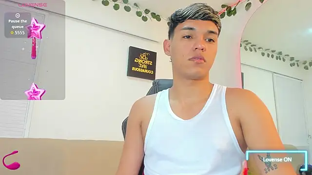 Snapshot of ryan_carter08 chatting on November 2025 01:32:02 AM ryan carter08 online show from November 2025 01:32:02 AM