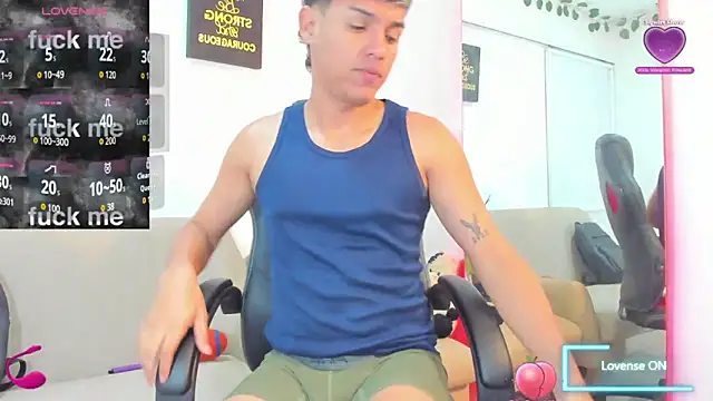 Snapshot of ryan_carter08 chatting on October 2025 04:11:02 AM ryan carter08 online show from October 2025 04:11:02 AM