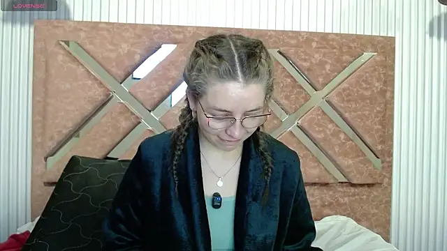  isaabellaa online show from May 2026 01:32:01 PM
