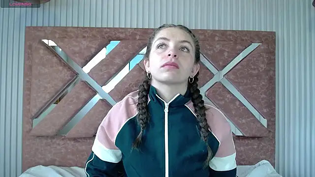  isaabellaa online show from April 2026 12:29:01 PM