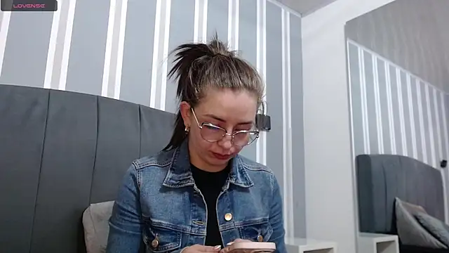  isaabellaa online show from February 2025 11:55:02 AM