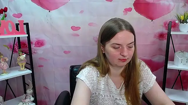 Snapshot of FreyaDak chatting on May 2026 05:08:01 PM FreyaDak online show from May 2026 05:08:01 PM