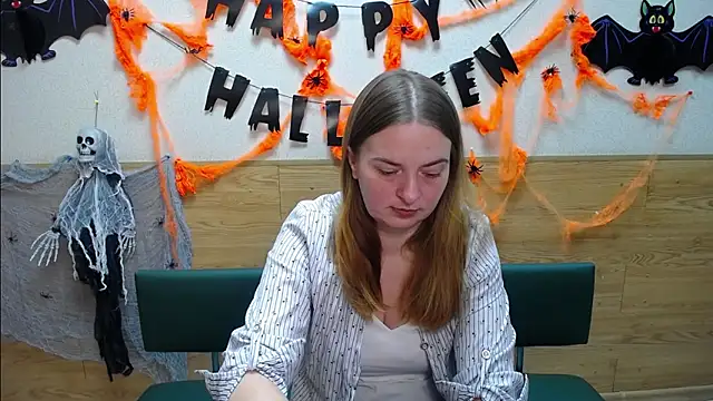 FreyaDak online show from November 2025 06:12:01 PM