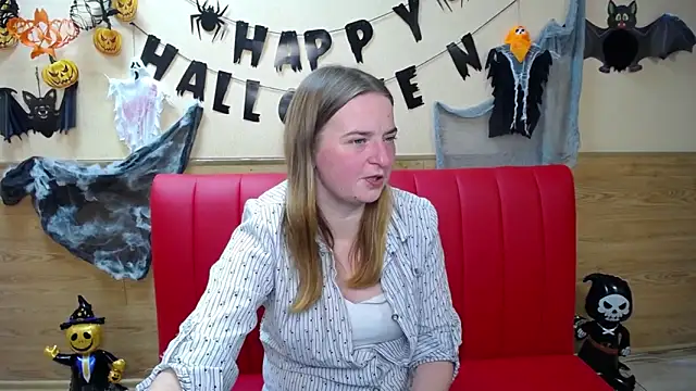 FreyaDak online show from November 2025 06:11:02 PM