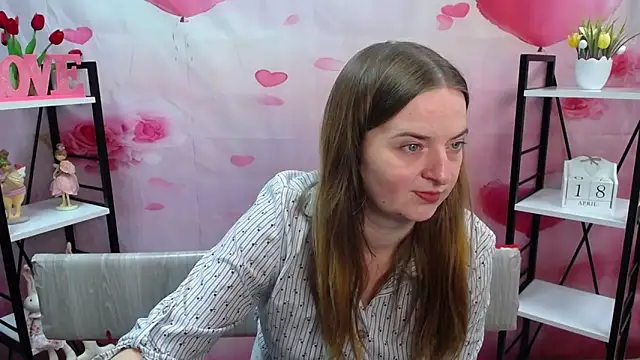 Snapshot of FreyaDak chatting on April 2026 05:04:01 PM FreyaDak online show from April 2026 05:04:01 PM