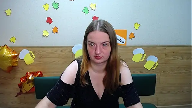 FreyaDak online show from September 2025 05:12:01 AM