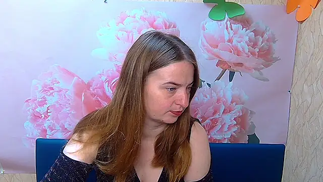 FreyaDak online show from September 2025 05:03:01 AM