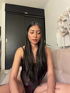 Snapshot of Sweetnaughtygirl_ chatting on June 2026 03:59:02 AM Sweetnaughtygirl online show from June 2026 03:59:02 AM