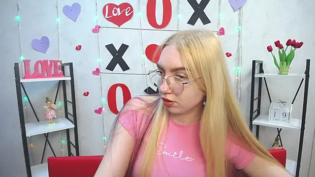 BeatriceFly online show from February 2025 04:33:02 PM