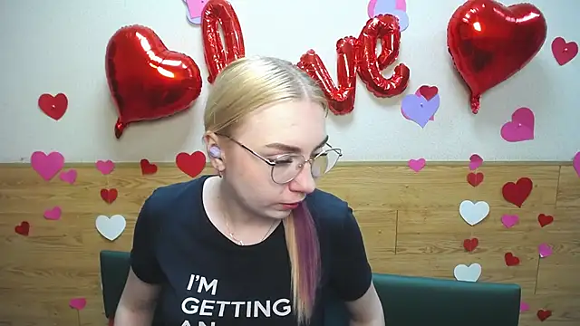 BeatriceFly online show from March 2025 09:38:02 AM