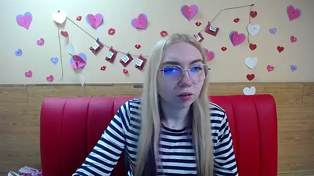 BeatriceFly online show from March 2025 06:05:01 AM