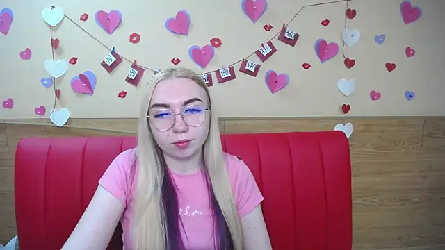 BeatriceFly online show from February 2025 03:26:01 PM