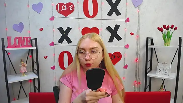 BeatriceFly online show from February 2025 03:42:01 PM