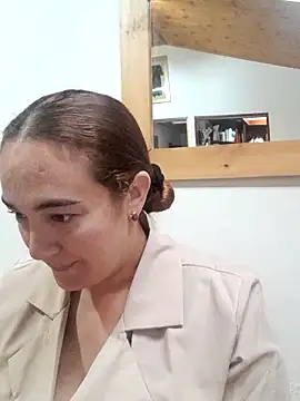 skayhot  online show from February 2026 11:42:02 AM