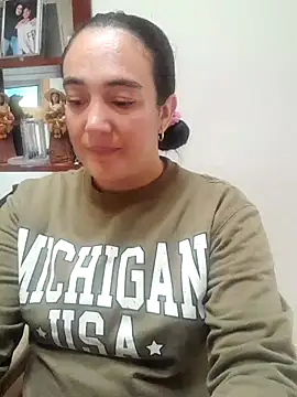 Snapshot of skayhot_ chatting on October 2025 02:07:01 PM skayhot online show from October 2025 02:07:01 PM