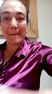 Snapshot of skayhot_ chatting on March 2025 03:48:02 PM skayhot online show from March 2025 03:48:02 PM