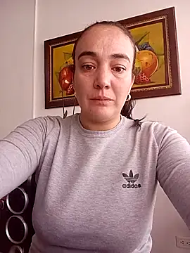 Snapshot of skayhot_ chatting on February 2025 01:25:02 PM skayhot online show from February 2025 01:25:02 PM