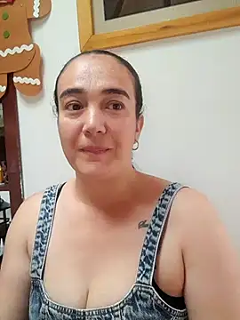 Snapshot of skayhot_ chatting on November 2025 02:17:01 PM skayhot online show from November 2025 02:17:01 PM