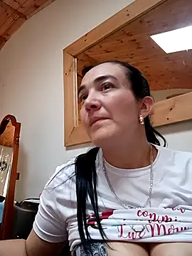 Snapshot of skayhot_ chatting on February 2025 07:28:02 PM skayhot online show from February 2025 07:28:02 PM