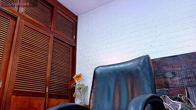 Celeste sanz online show from November 2025 12:20:01 PM