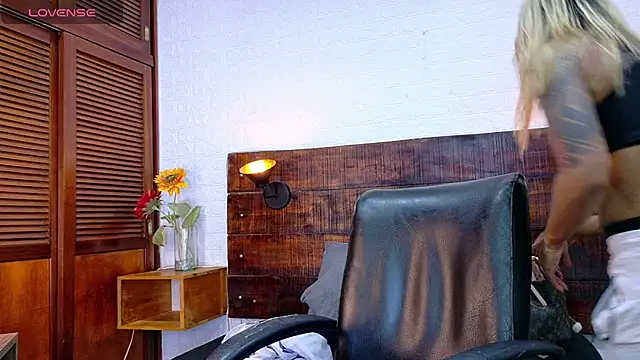 Celeste sanz online show from November 2025 10:52:02 AM