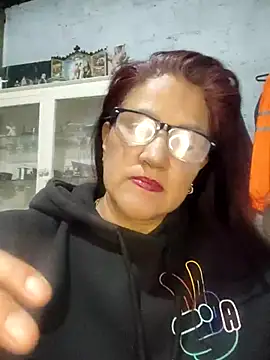 Edged Hot69 online show from November 2025 01:32:02 AM