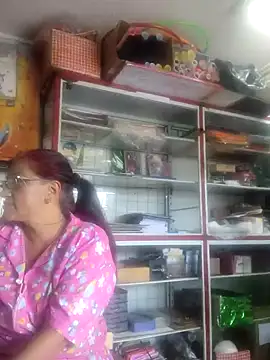 Edged Hot69 online show from October 2025 07:33:02 PM